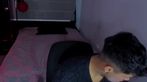 Snapshot of boylatin_777 chatting on January 15, 9:13 am miguel online show from January 15, 9:13 am