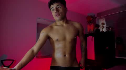 Snapshot of boylatin_777 chatting on January 15, 12:15 pm miguel online show from January 15, 12:15 pm