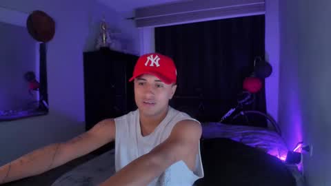 Snapshot of boylatin_777 chatting on February 28, 2:31 am miguel online show from February 28, 2:31 am