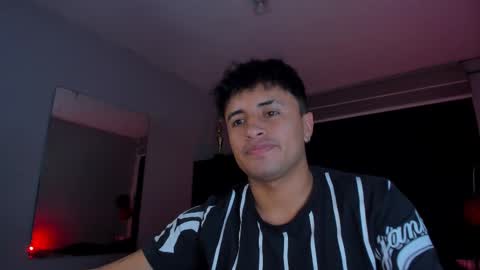 Snapshot of boylatin_777 chatting on March 11, 6:32 am miguel online show from March 11, 6:32 am