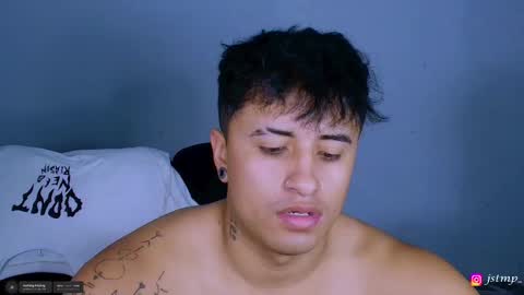 Snapshot of boylatin_777 chatting on November 16, 6:57 pm miguel online show from November 16, 6:57 pm