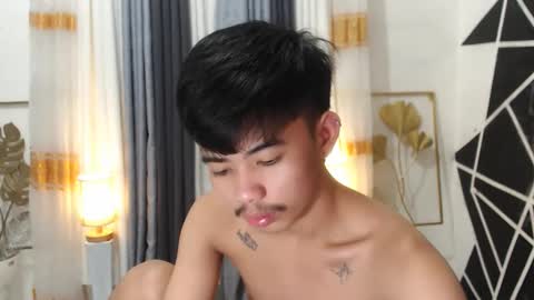 Snapshot of boynextdoor4ux chatting on December 2, 5:26 pm HI IM JAMES DONT FORGET GIVE ME THUMBS UP AND JOIN TO MY FANCLUB online show from December 2, 5:26 pm