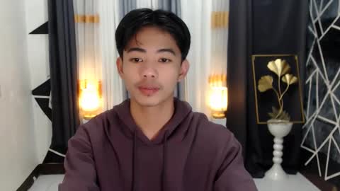 Snapshot of boynextdoor4ux chatting on January 4, 5:16 pm HI IM JAMES DONT FORGET GIVE ME THUMBS UP AND JOIN TO MY FANCLUB online show from January 4, 5:16 pm