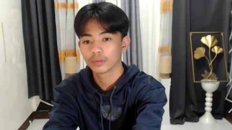 Snapshot of boynextdoor4ux chatting on January 5, 8:21 pm HI IM JAMES DONT FORGET GIVE ME THUMBS UP AND JOIN TO MY FANCLUB online show from January 5, 8:21 pm