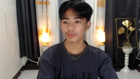 Snapshot of boynextdoor4ux chatting on January 7, 1:46 pm HI IM JAMES DONT FORGET GIVE ME THUMBS UP AND JOIN TO MY FANCLUB online show from January 7, 1:46 pm