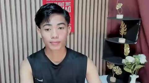 Snapshot of boynextdoor4ux chatting on September 17, 4:19 pm HI IM JAMES DONT FORGET GIVE ME THUMBS UP AND JOIN TO MY FANCLUB online show from September 17, 4:19 pm