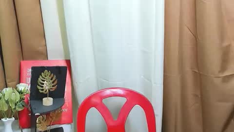 Snapshot of boynextdoor4ux chatting on October 25, 6:02 pm HI IM JAMES DONT FORGET GIVE ME THUMBS UP AND JOIN TO MY FANCLUB online show from October 25, 6:02 pm