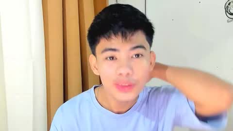 Snapshot of boynextdoor4ux chatting on December 3, 9:02 pm HI IM JAMES DONT FORGET GIVE ME THUMBS UP AND JOIN TO MY FANCLUB online show from December 3, 9:02 pm