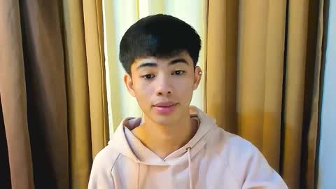 Snapshot of boynextdoor4ux chatting on January 13, 9:31 pm HI IM JAMES DONT FORGET GIVE ME THUMBS UP AND JOIN TO MY FANCLUB online show from January 13, 9:31 pm