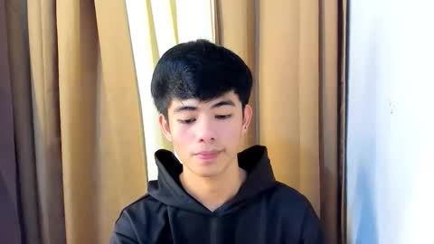 Snapshot of boynextdoor4ux chatting on February 4, 3:56 am HI IM JAMES DONT FORGET GIVE ME THUMBS UP AND JOIN TO MY FANCLUB online show from February 4, 3:56 am