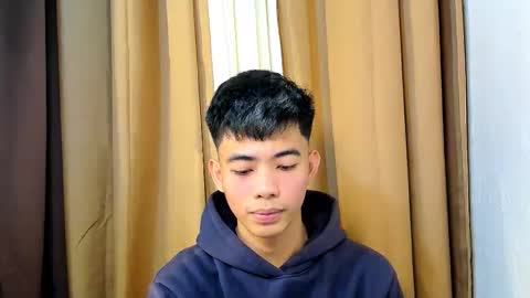 Snapshot of boynextdoor4ux chatting on February 13, 6:42 am HI IM JAMES DONT FORGET GIVE ME THUMBS UP AND JOIN TO MY FANCLUB online show from February 13, 6:42 am