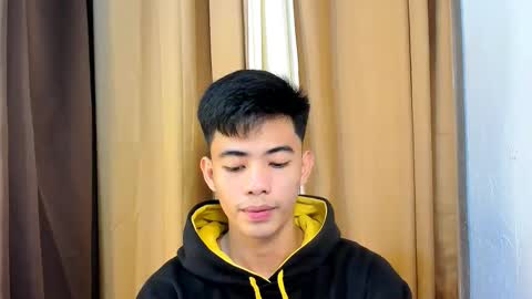 Snapshot of boynextdoor4ux chatting on February 14, 6:43 am HI IM JAMES DONT FORGET GIVE ME THUMBS UP AND JOIN TO MY FANCLUB online show from February 14, 6:43 am