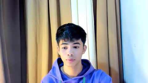 Snapshot of boynextdoor4ux chatting on March 10, 5:45 am HI IM JAMES DONT FORGET GIVE ME THUMBS UP AND JOIN TO MY FANCLUB online show from March 10, 5:45 am