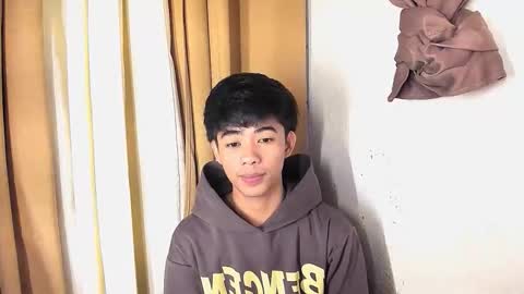 HI IM JAMES DONT FORGET GIVE ME THUMBS UP AND JOIN TO MY FANCLUB online show from June 8, 2:17 pm
