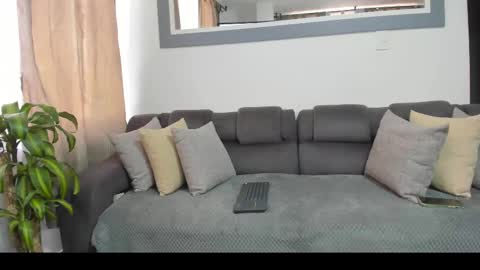 boys_blackandwhite online show from February 28, 9:01 pm