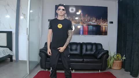 Angelo Mark Fernando Taylor online show from August 4, 11:13 am