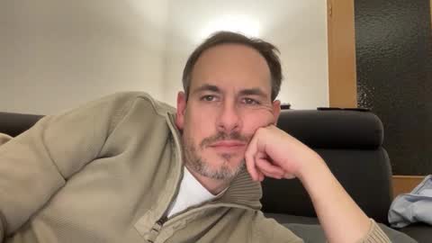 boytoyhh online show from November 25, 7:58 pm