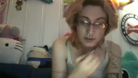 boywithbug online show from March 5, 9:04 pm