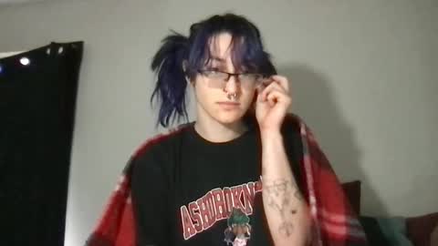 boywithbug online show from February 9, 2:54 pm