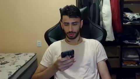 boyzinm2 online show from February 17, 5:59 am