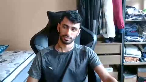 boyzinm2 online show from February 19, 1:51 pm