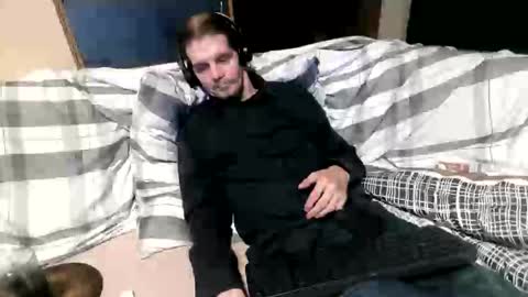 Snapshot of bponie1 chatting on October 4, 4:10 am bponie1 online show from October 4, 4:10 am