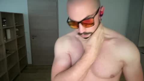 BraBro online show from March 12, 2:01 pm