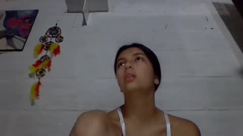 Snapshot of brad_and_emma293215 chatting on September 17, 12:23 am brad_and_emma293215 online show from September 17, 12:23 am