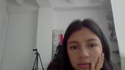 brad_and_emma293215 online show from November 24, 4:29 pm