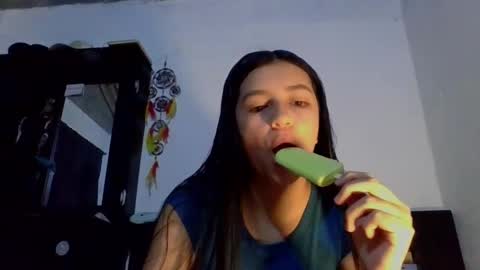 brad_and_emma293215 online show from February 25, 7:45 pm