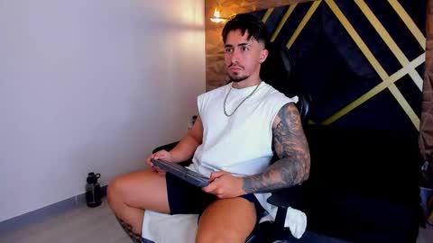 brad summer online show from March 2, 11:22 pm