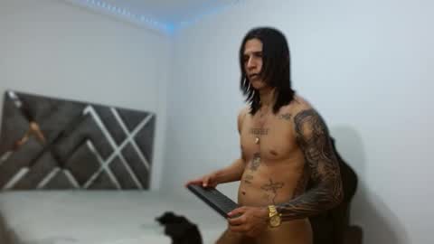 Snapshot of brad_wesley__ chatting on November 20, 9:58 pm Brad online show from November 20, 9:58 pm