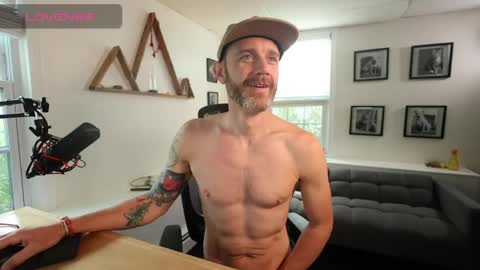 BradBronton online show from April 29, 10:30 am