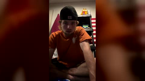 braden_thompson2012 online show from May 2, 4:39 am
