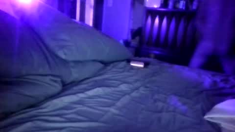 Snapshot of bradley27684949 chatting on November 6, 8:15 am brad online show from November 6, 8:15 am