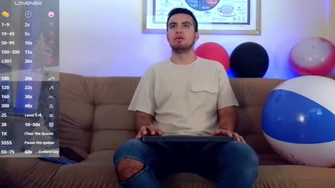 Snapshot of bradleycolton chatting on December 21, 1:21 pm Bradley Colton Independ Model online show from December 21, 1:21 pm