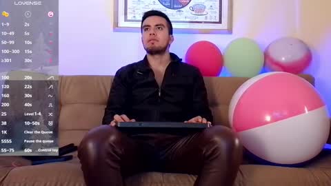 Snapshot of bradleycolton chatting on December 24, 8:16 pm Bradley Colton Independ Model online show from December 24, 8:16 pm