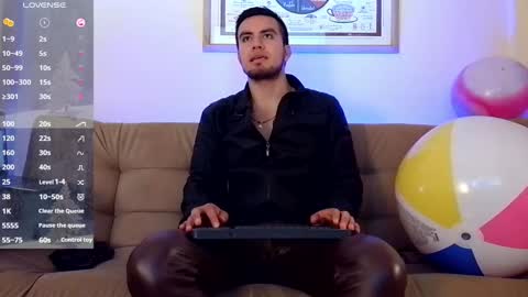 Snapshot of bradleycolton chatting on December 25, 2:34 pm Bradley Colton Independ Model online show from December 25, 2:34 pm