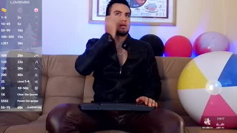 Snapshot of bradleycolton chatting on December 29, 1:49 pm Bradley Colton Independ Model online show from December 29, 1:49 pm