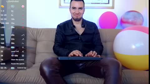 Snapshot of bradleycolton chatting on January 30, 1:21 pm Bradley Colton Independ Model online show from January 30, 1:21 pm