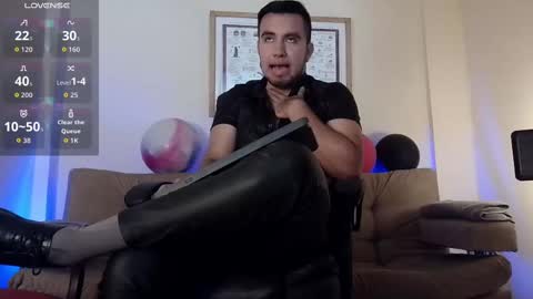 Snapshot of bradleycolton chatting on October 7, 3:31 pm Bradley Colton Independ Model online show from October 7, 3:31 pm