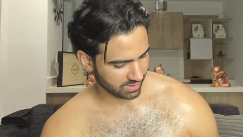 Snapshot of bradleymartin7 chatting on December 25, 12:05 am bradleymartin7 online show from December 25, 12:05 am