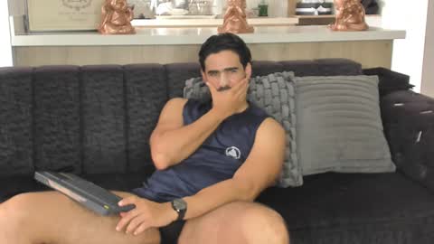 Snapshot of bradleymartin7 chatting on January 4, 8:16 pm bradleymartin7 online show from January 4, 8:16 pm
