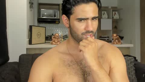 Snapshot of bradleymartin7 chatting on January 22, 3:52 am bradleymartin7 online show from January 22, 3:52 am