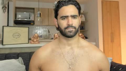 Snapshot of bradleymartin7 chatting on October 9, 1:25 am bradleymartin7 online show from October 9, 1:25 am