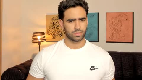 bradleymartin7 online show from February 25, 11:25 pm