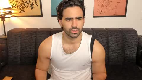bradleymartin7 online show from June 5, 11:49 am