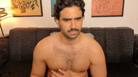 Snapshot of bradleymartin7 chatting on July 3, 10:54 am bradleymartin7 online show from July 3, 10:54 am
