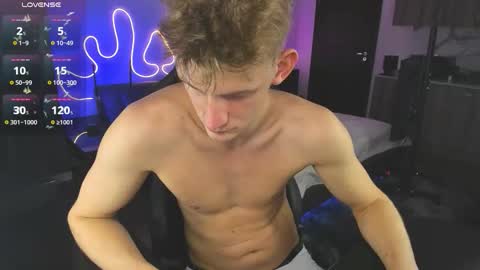 Snapshot of bradmaloney chatting on October 28, 8:33 pm brad maloney online show from October 28, 8:33 pm