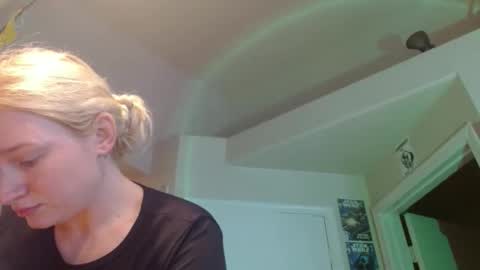 i am a naughty jedi knight online show from May 6, 2:22 pm